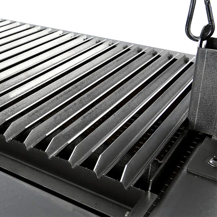 Bertha Asado Grill – Left Hand